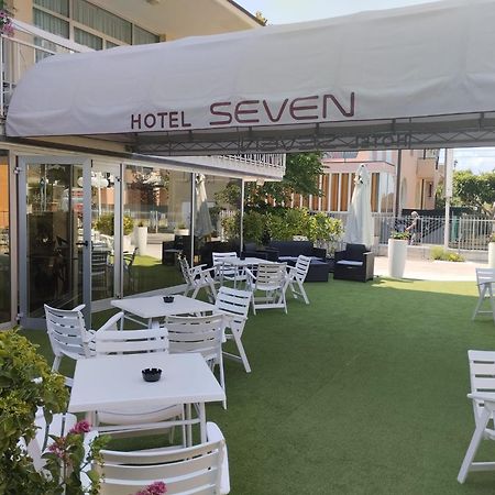 Hotel Seven Rimini Exterior photo